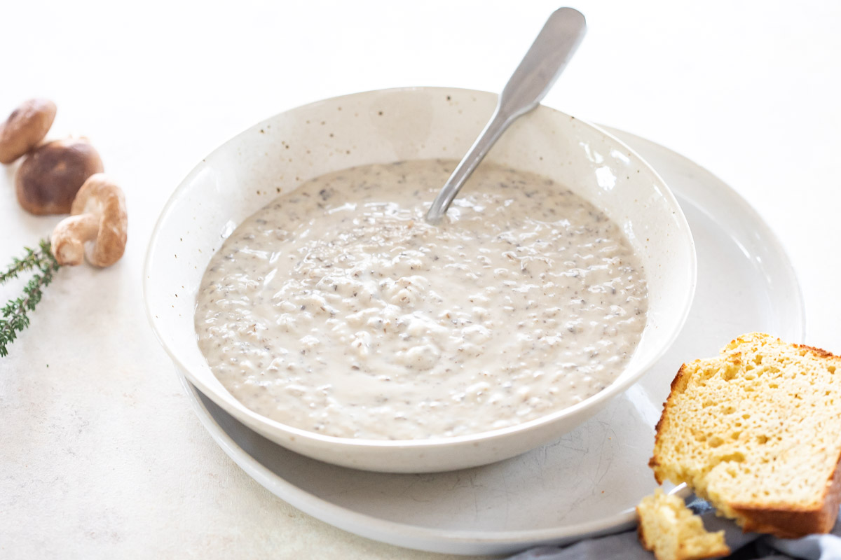 15 minute creamy mushroom blender soup (vegan paleo) - Luvele US